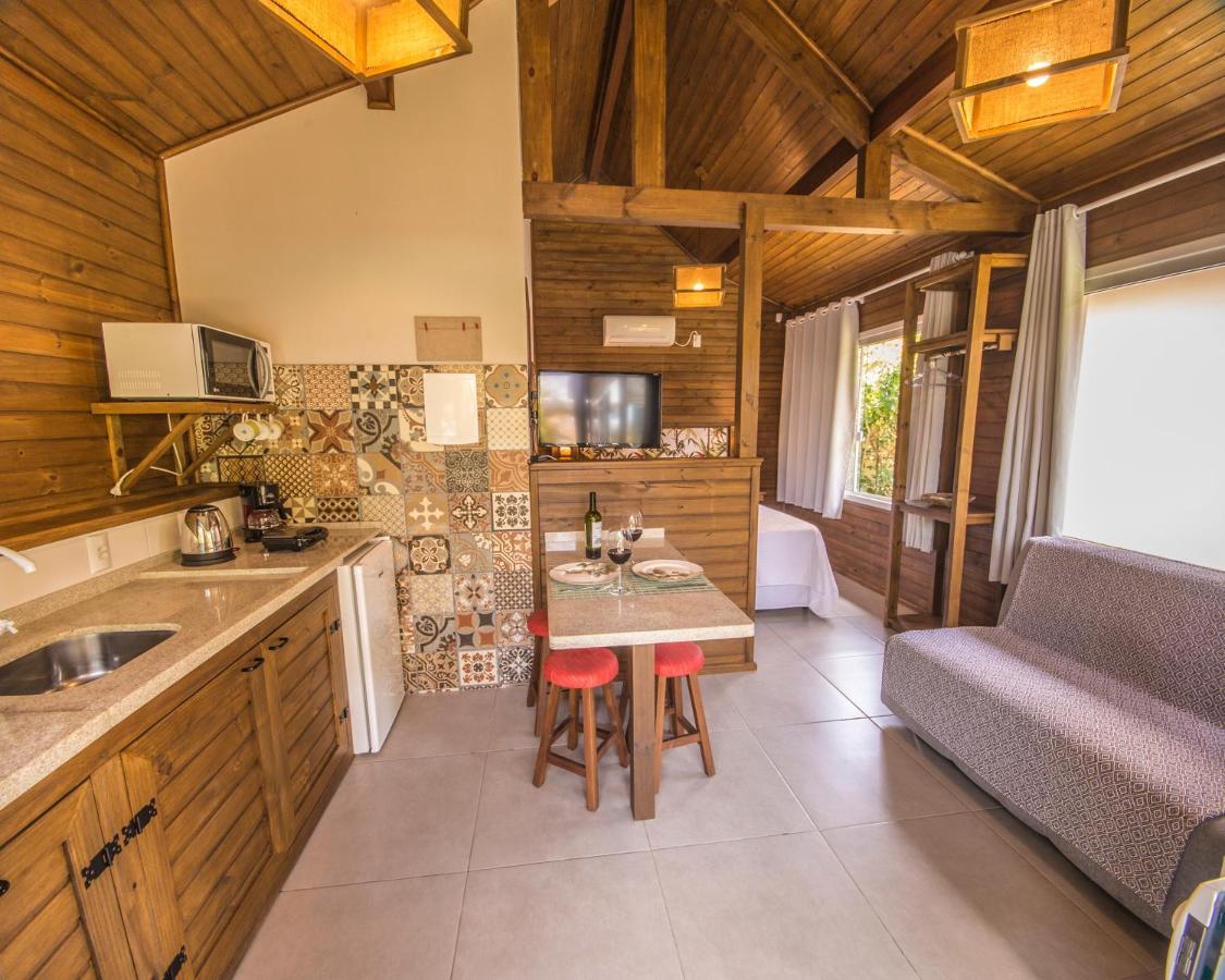 Villa Suhr Cabanas Прая-ду-Роса Екстер'єр фото
