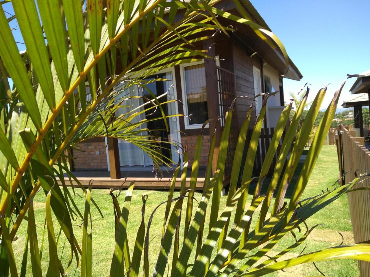 Villa Suhr Cabanas Прая-ду-Роса Екстер'єр фото